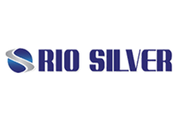 Rio Silver Inc. (TSX-V: RYO | OTC: RYOOF ) (‘ Rio Silver ‘ or the ‘ Company ‘) is pleased to announce that its Peruvian subsidiary, Rio Plata S.A.C., has acquired the Santa Rita Pb-Zn-Ag Property, a highly prospective exploration target with extensive historical workings and strong silver-lead-zinc showings in Central Peru.
A representative sample has been submitted for metallurgical testing, which is now underway. Historical work completed by previous operators has guided Rio Silver’s internal evaluation, and the Company will provide further disclosure as the metallurgical review advances toward completion.
Santa Rita was secured through a closed-bid auction for USD $130,000.00, a process that grants the winner a clear and unencumbered title. Rio Plata was the successful bidder and is now proceeding through Peru’s standard title confirmation process, expected to take approximately two to three months. The property comprises 570 hectares and lies within one of Peru’s richest mineral belts.
<strong> Strategic Location in a Premier Silver Belt </strong>
Santa Rita is situated approximately 200 km ESE of Lima, with road access from two directions and in close proximity to significant regional silver-lead-zinc operations. The project is located:
<strong> 55 km northwest </strong> of Rio Silver’s flagship <strong> Maria Norte Au-Ag-Pb-Zn Project </strong> , and
<strong> 14 km southwest </strong> of Kuya Silver’s producing <strong> Bethania Mine (TSX-V: KUYA) </strong> .
This corridor hosts a concentration of long-life underground operations, carbonate-replacement deposits (‘CRDs’), and active processing capabilities, making it one of the most productive polymetallic regions in Peru.
<strong> Geology and Historical Work </strong>
Extensive exploration was conducted at Santa Rita by Inca Minerals between 2016 and 2020 under an option agreement that was subsequently relinquished due to rising underlying payments—not geological limitations. Following non-payment of annual taxes, the area reverted to the state in 2024 and became available for new application in mid-2025, at which point Rio Plata secured it.
Historical work identified Santa Rita as a <strong> Carbonate Replacement Deposit (CRD) </strong> system characterized by:
<strong> 20+ steeply dipping east-west veins </strong> ,
Intersecting <strong> shallow-dipping mantos </strong>
Two priority zones were highlighted—Humaspunco East and Humaspunco South—with mineralization hosted within carbonate sequences.
<strong> A Strengthened District-Scale Vision </strong>
<em> ‘Santa Rita sits in the same mineralized corridor as our principal Maria Norte Project, and its acquisition meaningfully expands our footprint within what we see as an emerging silver district in Central Peru,’ said Chris Verrico, President and CEO of Rio Silver. ‘Securing this project through a clean, closed-bid process gives us 100% ownership with no underlying royalties or option obligations, which aligns perfectly with the disciplined approach we are taking across our portfolio. The reported high-grade CRD veins currently being confirmed by our field team reinforce the near-term development potential we are targeting, and Santa Rita adds another important building block as we advance our strategy to establish Rio Silver as a pure-play silver developer in one of the world’s most prolific jurisdictions.’ </em>
<strong> Next Steps for Rio Silver </strong>
• <strong> Pending Approval of Maria Norte Acquisition: </strong> The Company looks forward to announcing the formal closing of the Maria Norte transaction upon TSX Venture Exchange approval, which will enable immediate commencement of planned fieldwork and early development activities.
• <strong> Metallurgical Testing Underway: </strong> A representative sample from the Santa Rita Project is currently undergoing metallurgical evaluation, and the Company anticipates providing an update as the review advances toward completion.
• <strong> Near Term Development Pathway: </strong> Preparations are underway for initial onsite work programs including camp installation, portal access upgrades, and explosives permitting. These steps support Peru’s established exploration and exploitation model and allow development to advance alongside exploration and resource definition.
• <strong> Infrastructure and Cost Advantages: </strong> Both Maria Norte and Santa Rita benefit from proximity to multiple regional processing facilities within trucking distance, providing an opportunity to advance high grade silver assets quickly and at comparatively lower capital intensity.
• <strong> Strong Exploration and Market Tailwinds: </strong> With high grade CRD and vein systems identified across both projects and further target refinement underway, the Company is positioned to advance exploration in a period of record high silver prices and tightening global supply, creating meaningful upside exploration potential as work progresses expediently.
<strong> Why This Matters to Investors </strong>
The addition of Santa Rita further positions Rio Silver at the center of one of Peru’s most prospective silver-lead-zinc regions. The project offers:
High-grade CRD mineralization with strong Ag-Pb-Zn values,
Low-entry cost and 100% ownership with no royalties,
Road access and proximity to producing mines and processing centers,
Geological continuity with the mineralized belt hosting Maria Norte,
A scalable platform for district-wide growth with synergies between projects.
Together with Maria Norte, the addition of Santa Rita accelerates Rio Silver’s evolution into a pure play, district focused silver developer in one of the world’s premier silver jurisdictions. These assets establish a foundation with meaningful exploration upside and clear pathways for near term advancement.
<strong> Qualified Person </strong>
The scientific and technical information contained in this news release has been reviewed and approved by Jeffrey Reeder, P.Geo., a Qualified Person as defined by National Instrument 43-101. Mr. Reeder acts as an independent advisor and consultant to Rio Silver Inc. and is also a shareholder of the Company.
<strong> About Rio Silver Inc. </strong>
<strong> Rio Silver Inc. (TSX-V: RYO | OTC: RYOOF) </strong> is a Canadian resource company advancing high-grade, silver-dominant assets in Peru, the world’s second-largest silver producer. The Company is focused on near-term development opportunities within proven mineral belts and is supported by a seasoned technical and operational team with deep experience in Peruvian geology, underground mining, and district-scale exploration. With a clear development strategy, and a growing portfolio of highly prospective silver assets, Rio Silver is establishing the foundation to become one of Peru’s next emerging silver producers. Learn more at <strong> www.riosilverinc.com </strong>
<strong> ON BEHALF OF THE BOARD OF DIRECTORS OF Rio Silver INC. </strong>
<strong> Chris Verrico </strong> Director, President and Chief Executive Officer
<strong> To learn more or engage directly with the Company, please contact: </strong>
Christopher Verrico, President and CEO Tel: (604) 762-4448 Email: chris.verrico@riosilverinc.com Website: www.riosilverinc.com
<strong> Cautionary Note Regarding Forward-Looking Information </strong>
This news release contains ‘forward-looking statements’ within the meaning of applicable Canadian securities laws. All statements in this release that are not historical facts are forward-looking statements and are based on expectations and assumptions as of the date of this release. Forward-looking statements relate to future events or performance and include, but are not limited to, statements regarding the Company’s planned exploration and development activities at the Maria Norte Project, expected timelines for regulatory approvals, future work programs, engagement with local stakeholders, geological interpretations, and the Company’s ability to advance its assets toward potential development.
Forward-looking statements involve known and unknown risks, uncertainties, and other factors that may cause actual results to differ materially from those expressed or implied. These risks include, but are not limited to, operational risks, regulatory risks, geological uncertainties, availability of financing, community and social risks, commodity-price fluctuations, and general economic conditions. Additional risks are described in the Company’s filings available on SEDAR+ at www.sedarplus.ca.
Readers are cautioned not to place undue reliance on forward-looking statements. Rio Silver does not undertake to update forward-looking statements except as required by applicable law.
<em> Neither the TSX Venture Exchange nor its Regulation Services Provider accepts responsibility for the adequacy or accuracy of this release. </em>
News Provided by GlobeNewswire via QuoteMedia
This post appeared first on investingnews.com